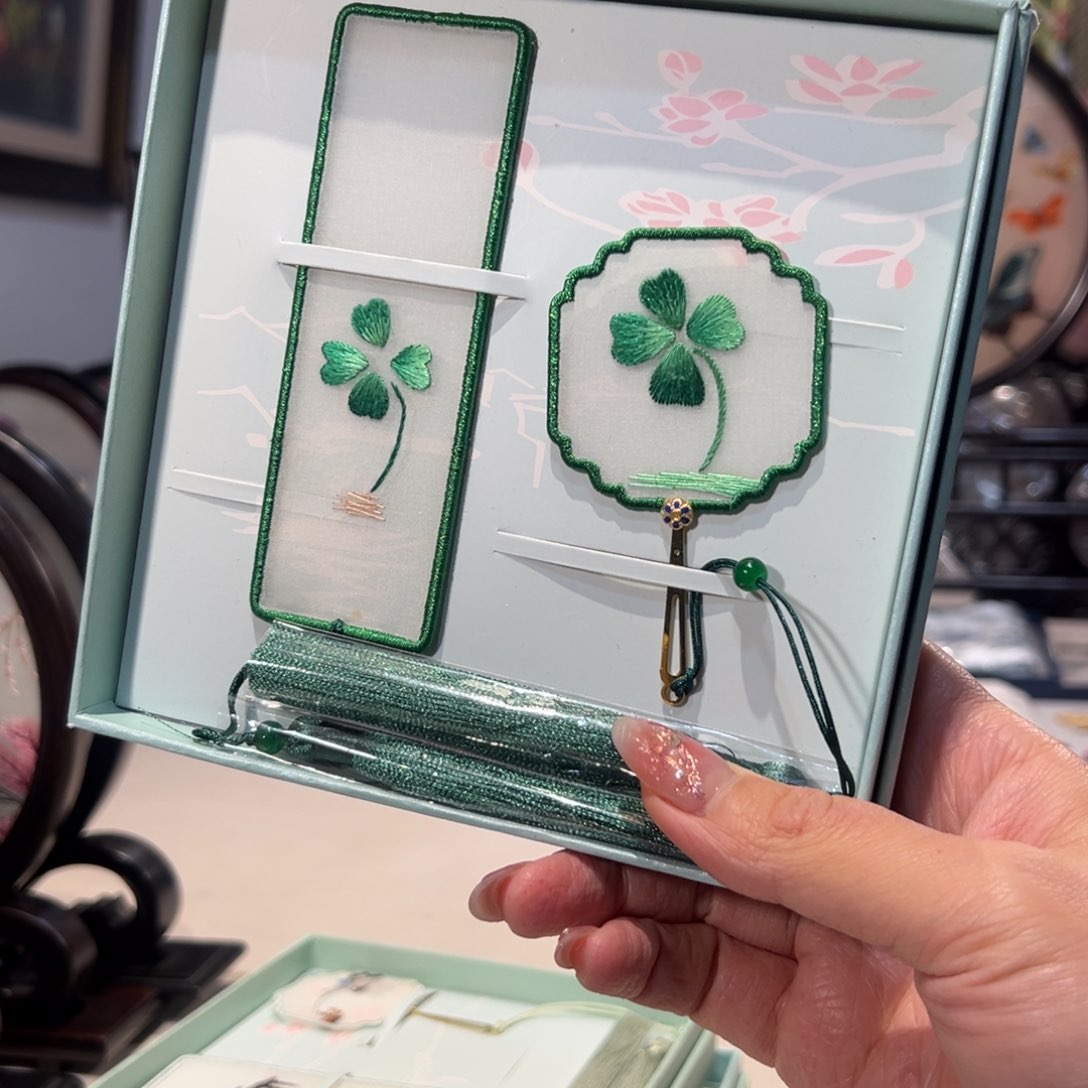 织绣手工刺绣书签套装