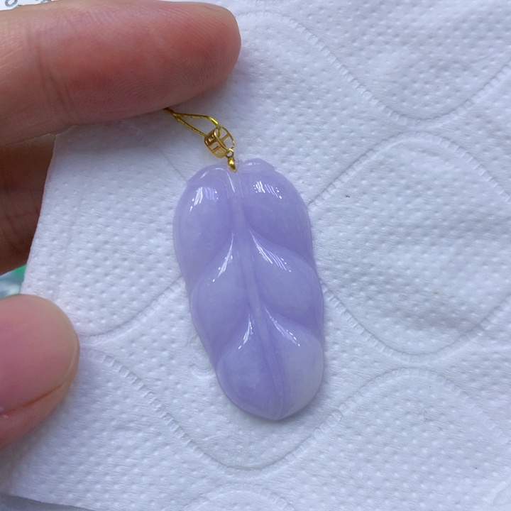 颈饰18K金镶嵌翡翠