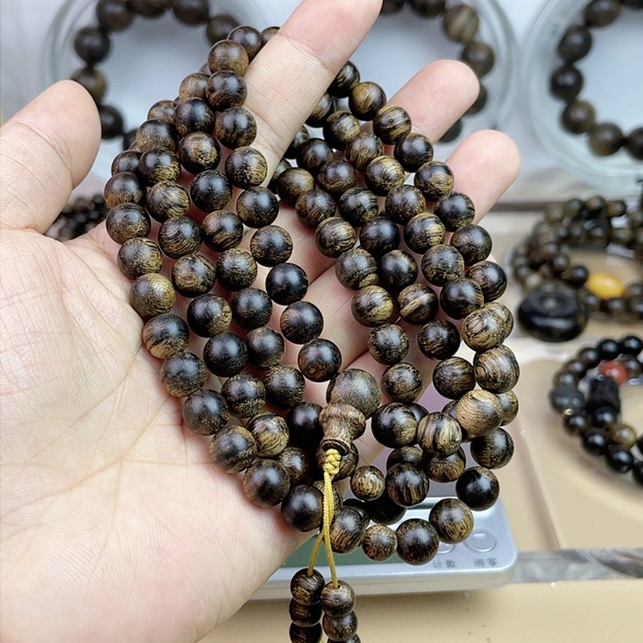 沉香手串东*哥越南芽庄白奇玉化留疤嘤子虎斑