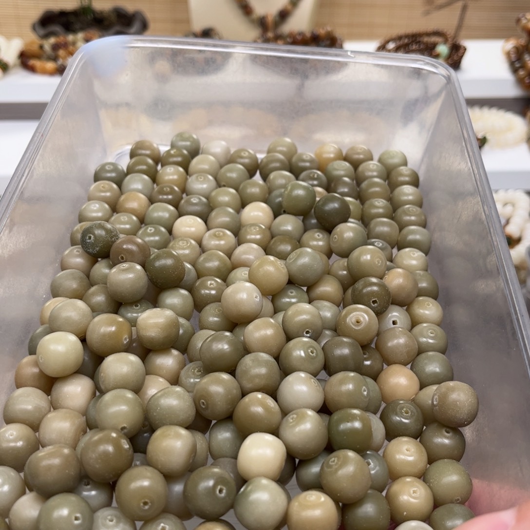 白玉菩提吊坠原生态干磨桶珠36颗