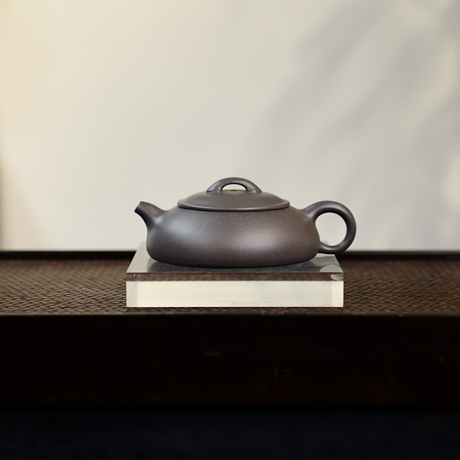 【无尘·壶】黄龙山清灰紫泥 150cc 沈希慧全手工制 铭石刊