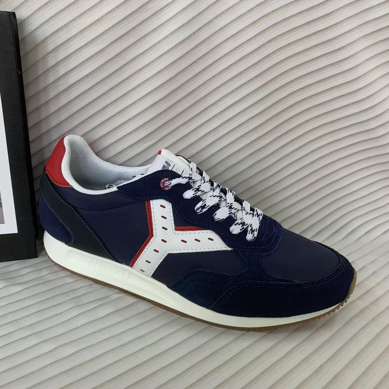 D732（运动码）男鞋 经典时尚百搭低帮皮网舒适阿甘鞋休闲运动鞋1仓