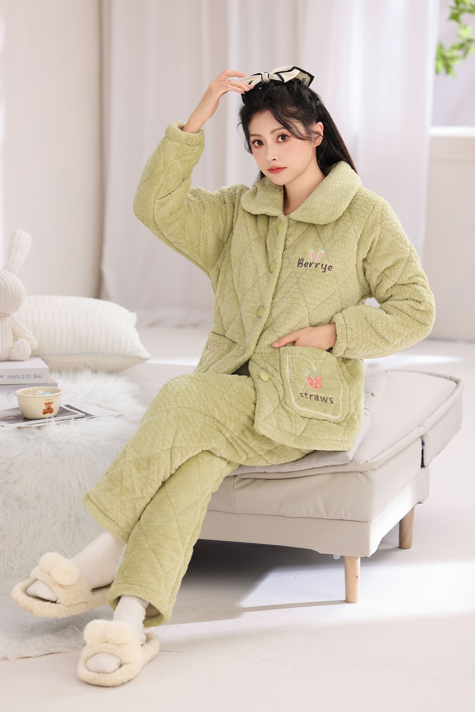 女士冬季加厚加绒家居服套装保暖睡衣长袖套装