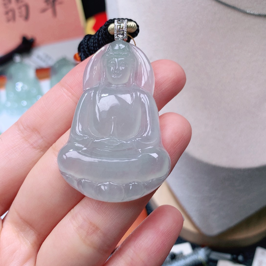 颈饰18K金镶嵌翡翠素衣