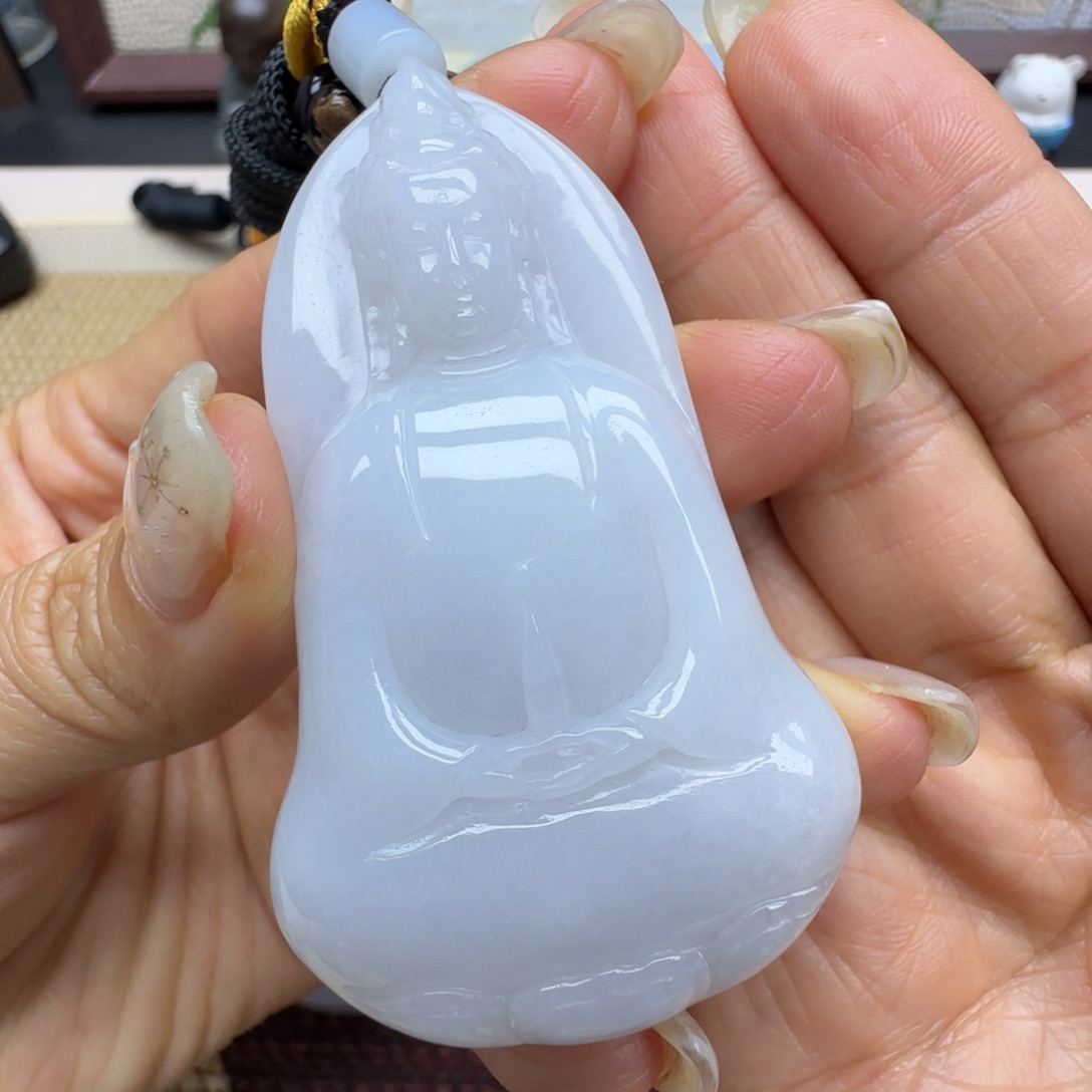 翡翠未镶嵌颈饰素衣