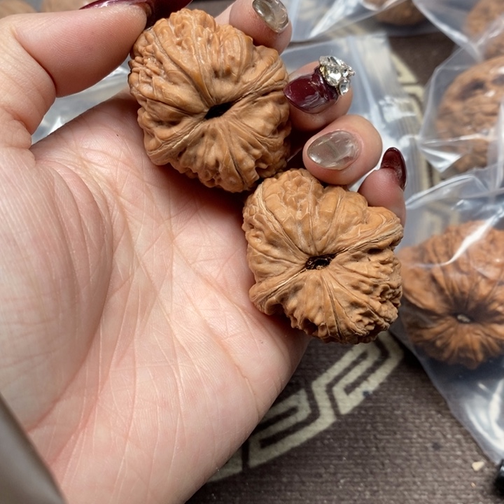 文玩核桃吊坠元宝全品