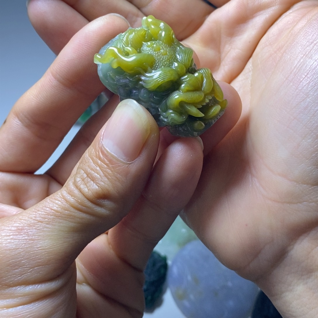 定制翡翠未镶嵌翡翠