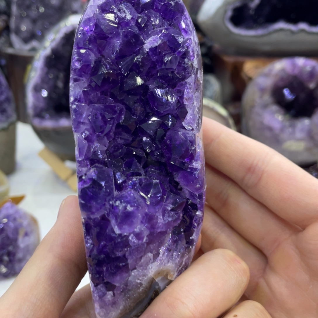 未镶嵌水晶珠宝半成品