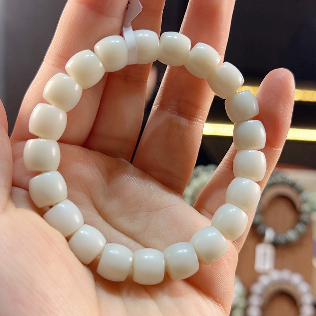 未镶嵌手串和田玉团*?米达料直切卡十佳佳