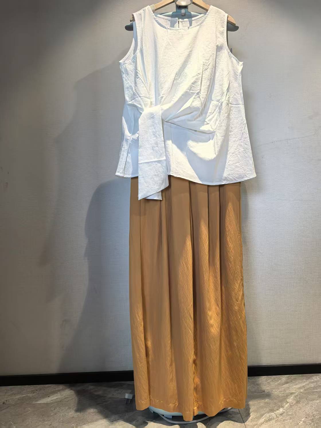 百搭夏日垂坠直筒裤