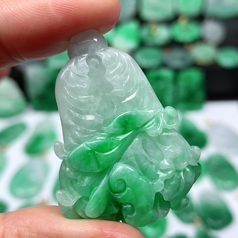 翡翠吊坠(不含链)18K金镶嵌