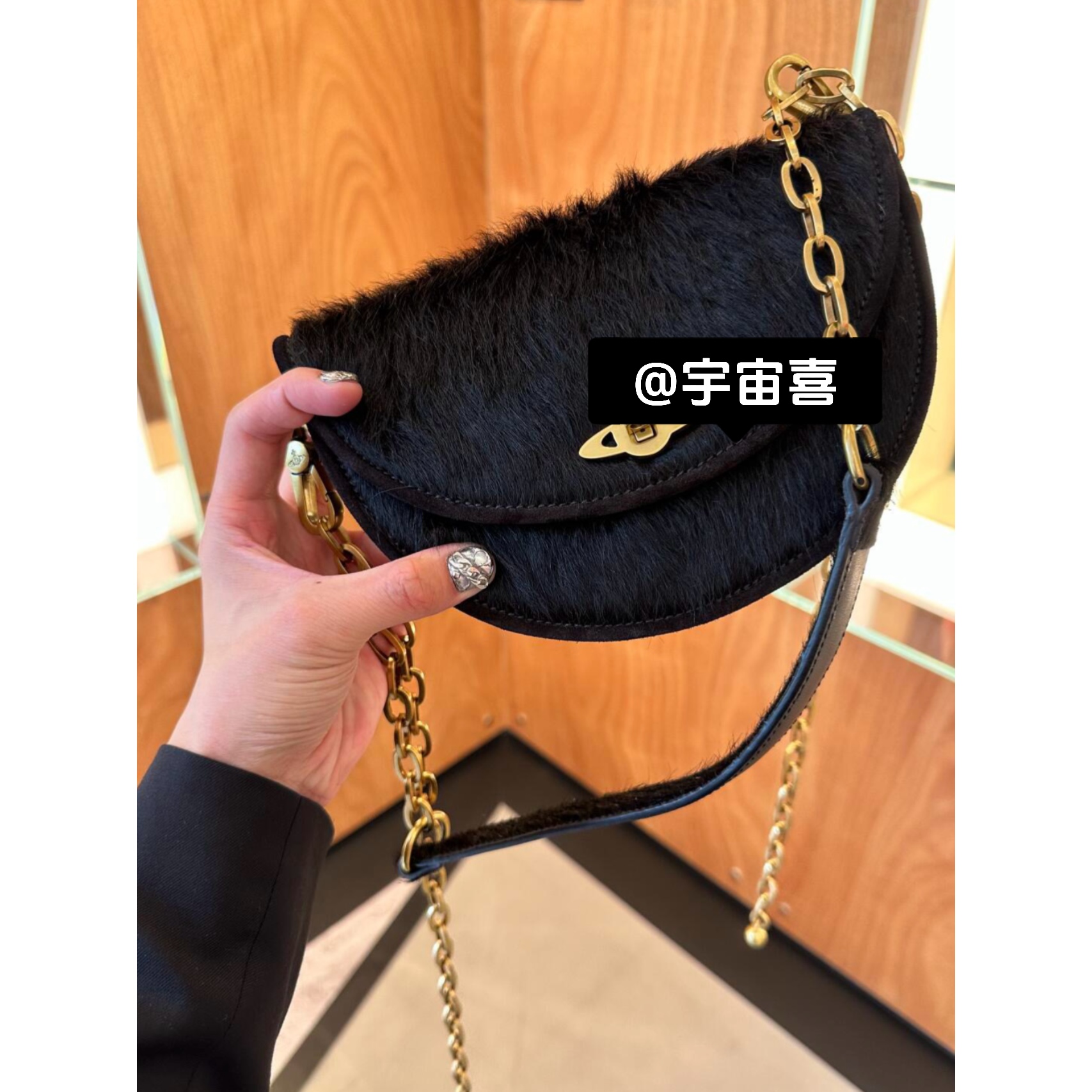 【椭圆黄铜星球小号马毛斜挎单肩包包】