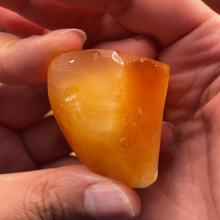 定制琥珀未镶嵌蜜蜡