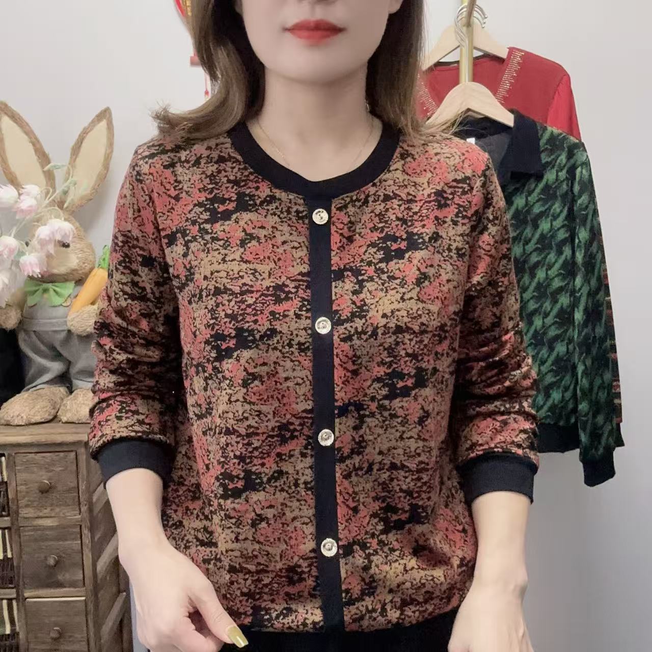 【丽姐家】春秋妈妈装新款长袖时尚洋气宽松百搭圆领上衣
