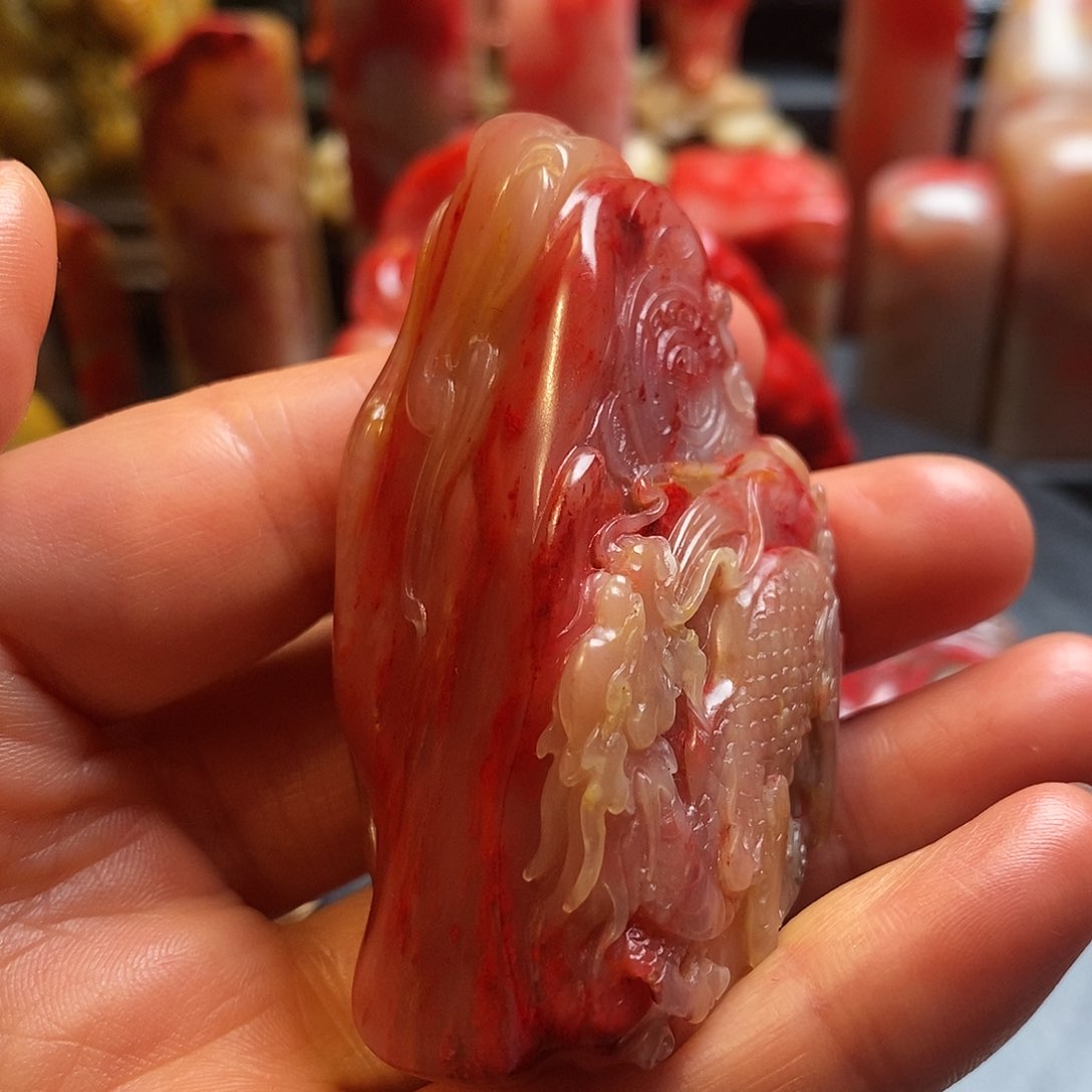 巴林石°****?鸡血石手玩件