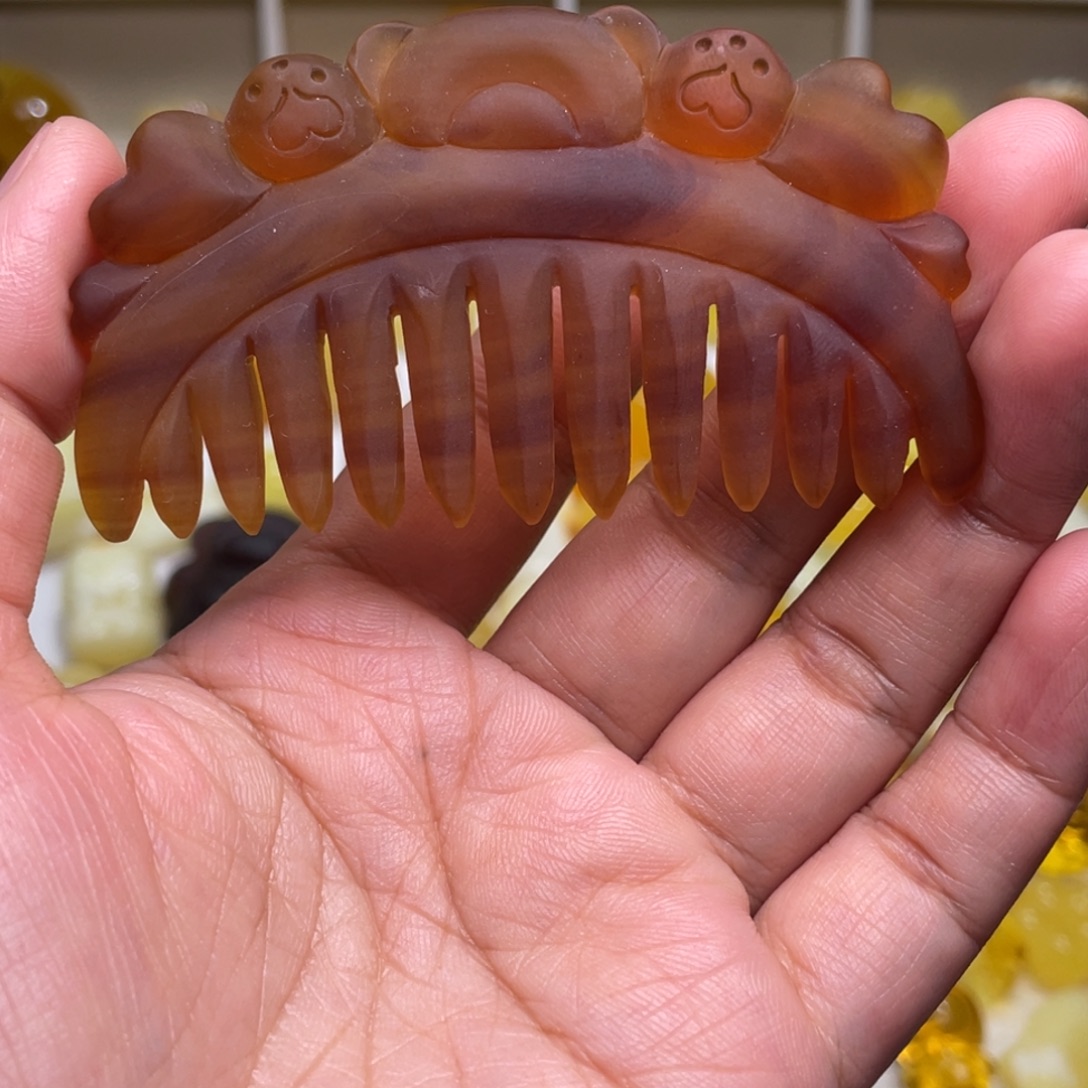 琥珀未镶嵌颈饰缅甸熊熊梳子