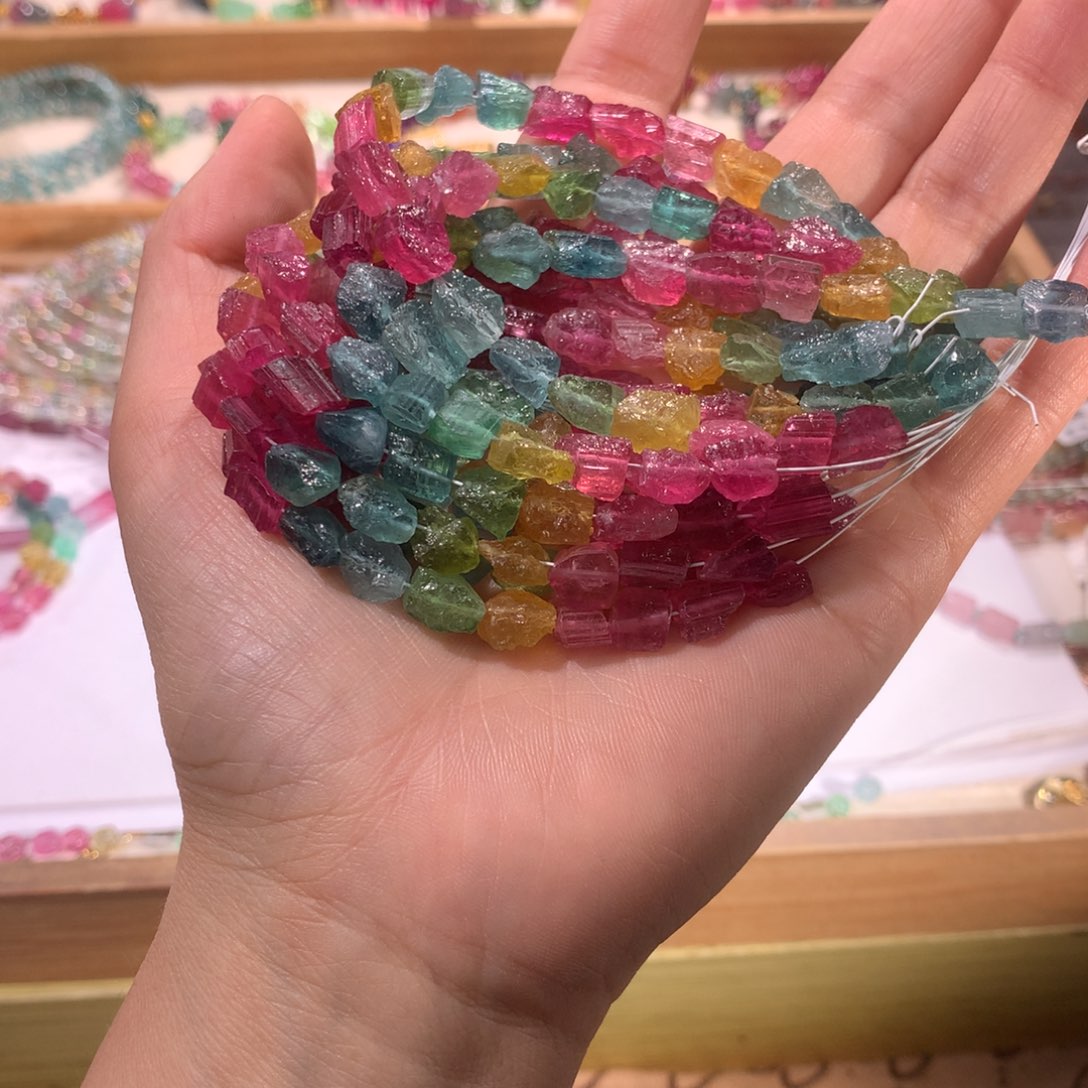 榕****手链未镶嵌碧玺手链