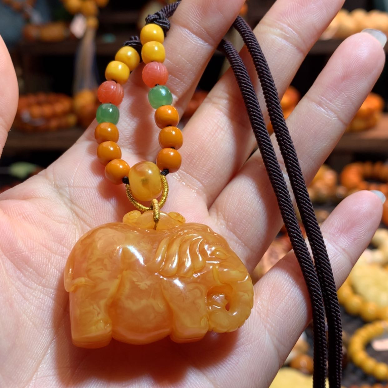 【闪购商品】蜜蜡吊坠(赠链)未镶嵌
