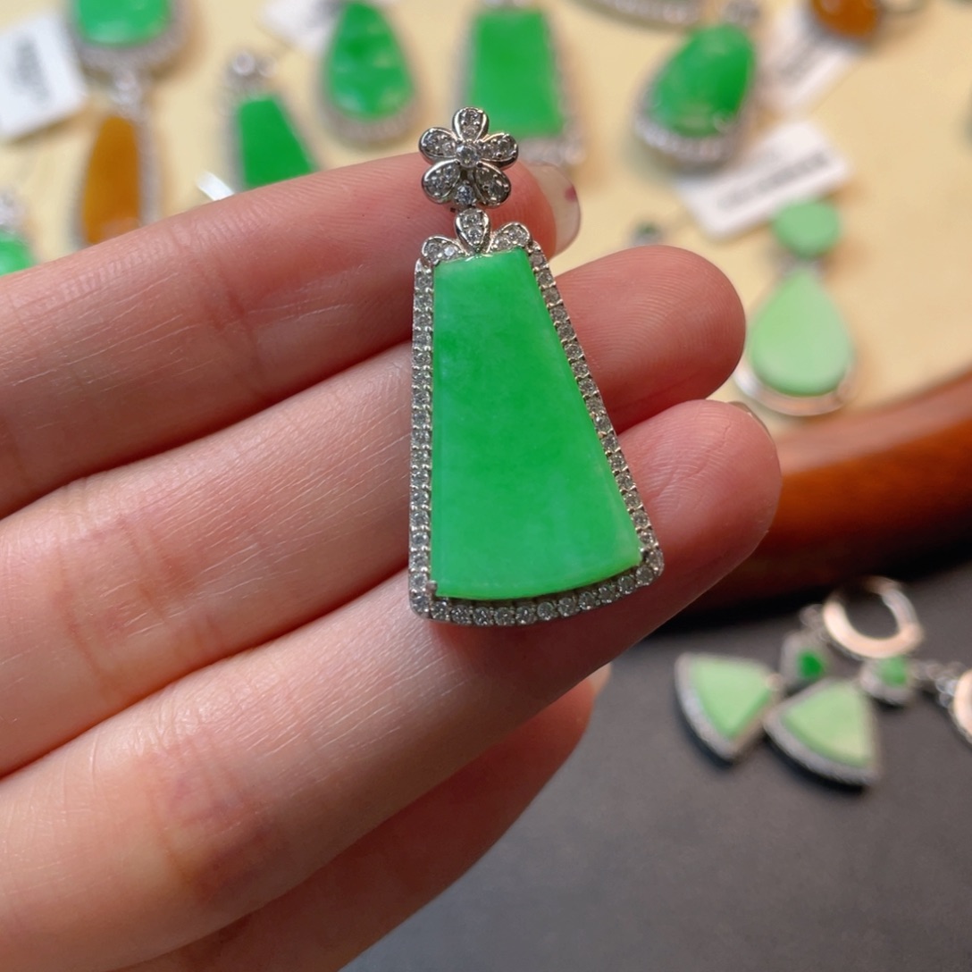 翡翠吊坠(不含链)银S925镶嵌