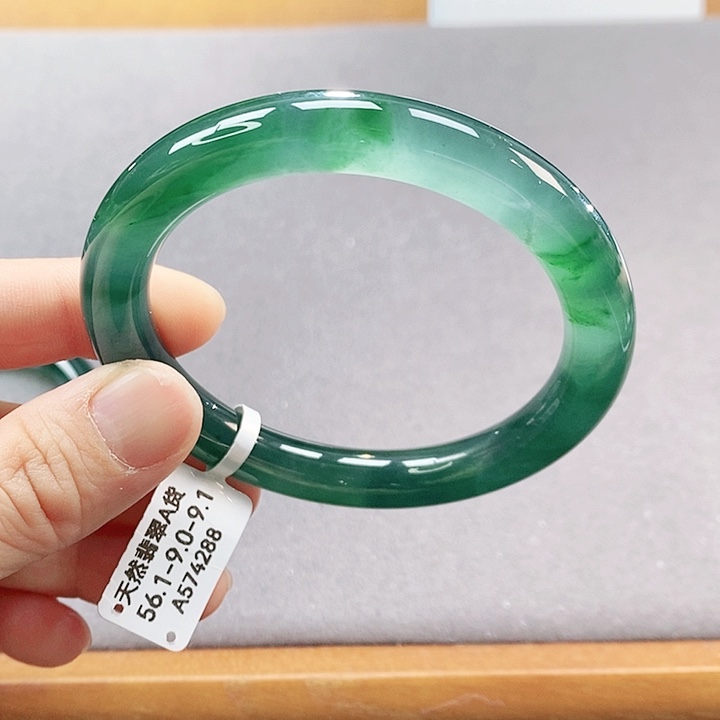 【闪购商品】翡翠手镯（圆镯）未镶嵌