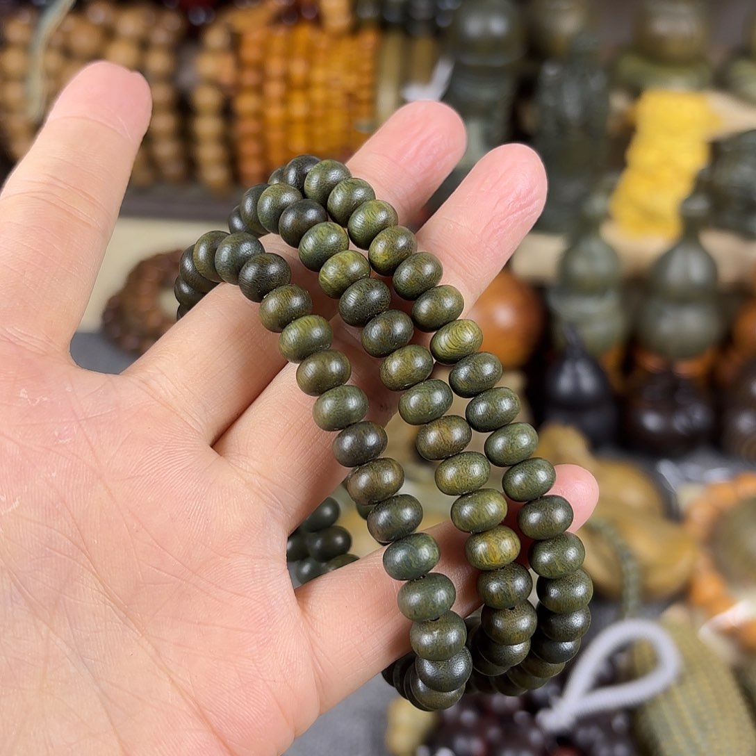 绿檀H****靠绿檀0.8算盘108