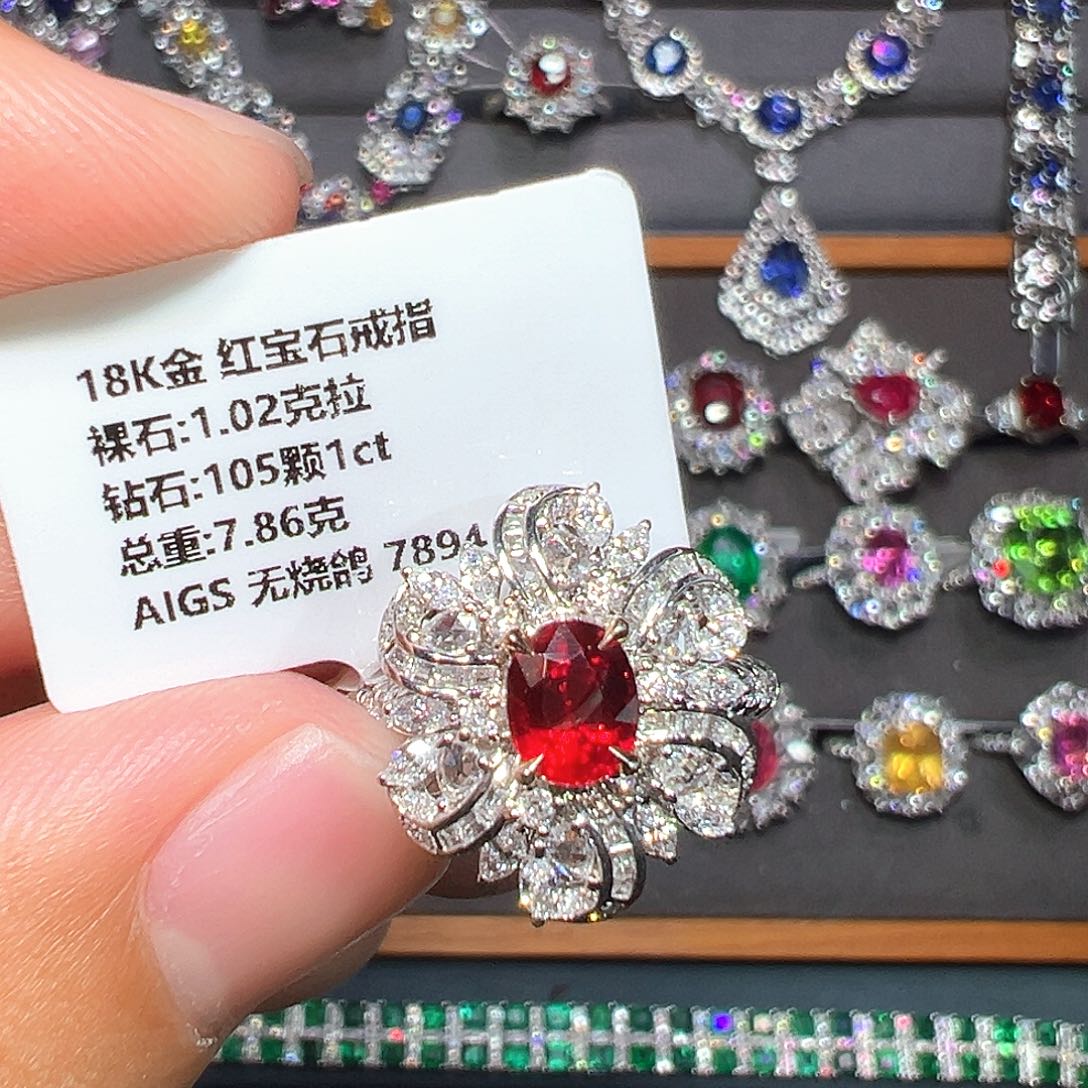 戒指红宝石18K金镶嵌