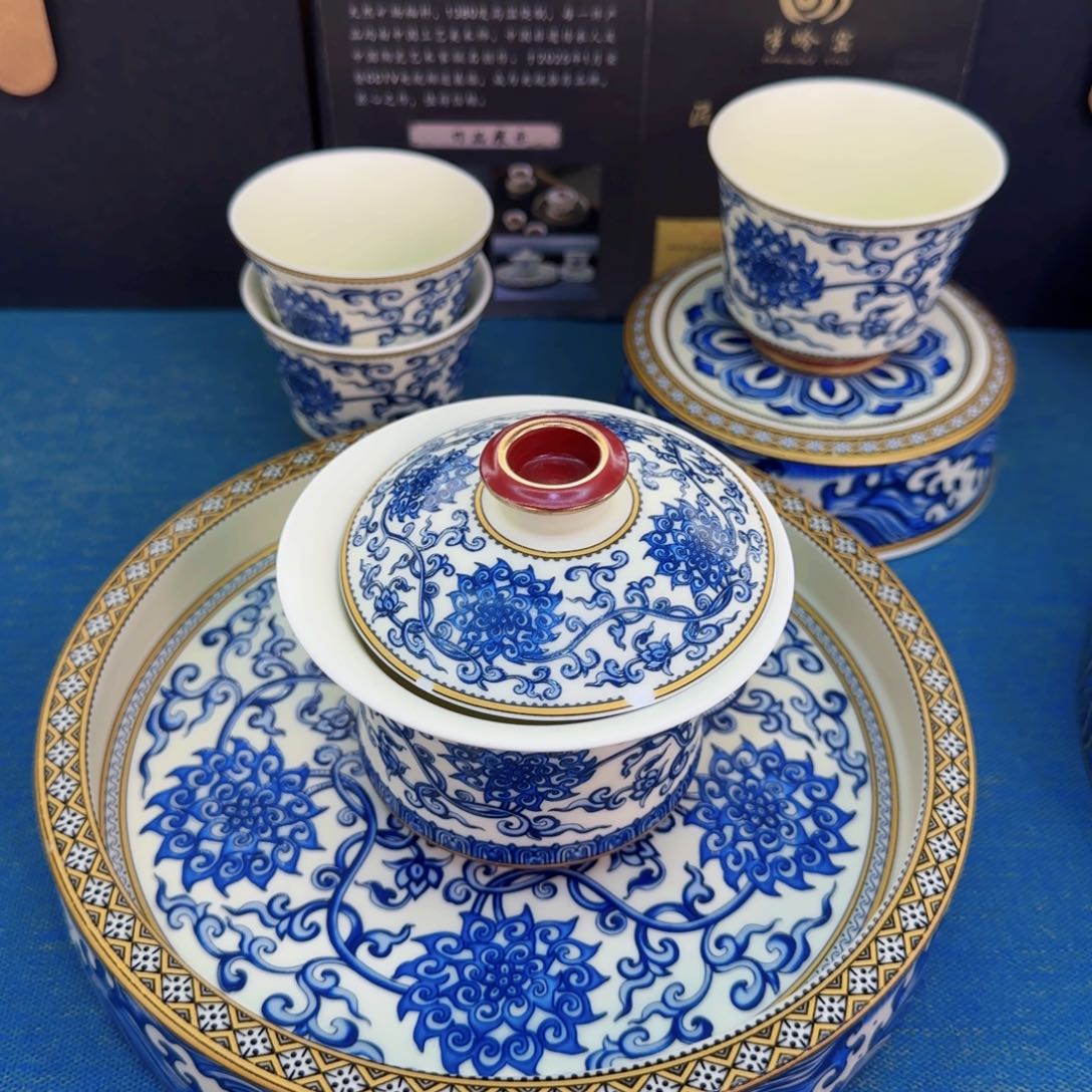 这些盖碗真好看！！！