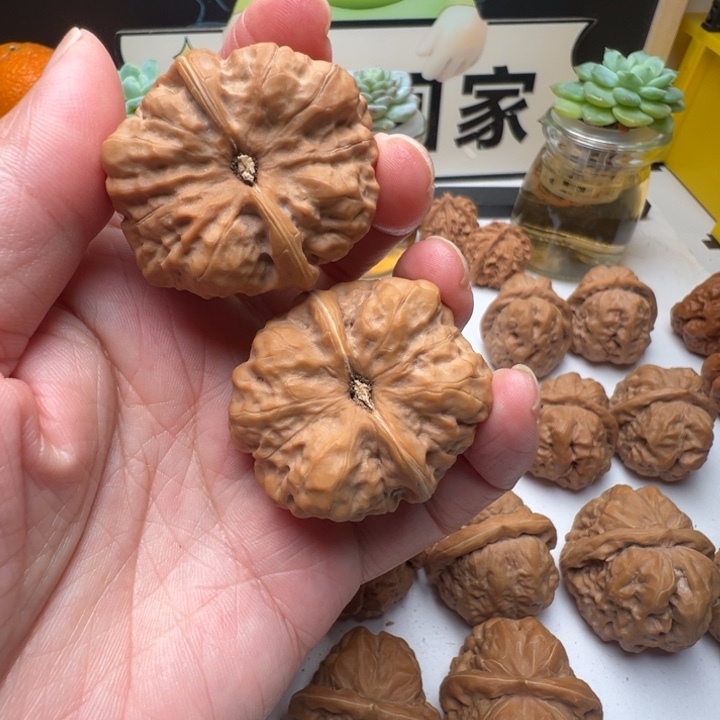 小****文玩核桃吊坠精品蛤蟆精品链接