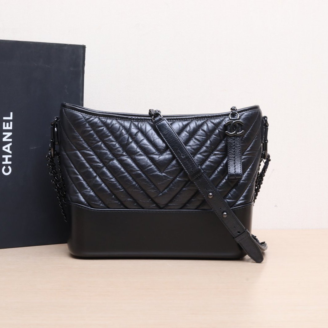 95新 Chanel/香奈儿 小花双双 流浪包 中号 黑色 皮革C 28开