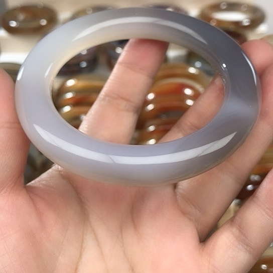 玛瑙/玉髓未镶嵌手镯（圆镯）