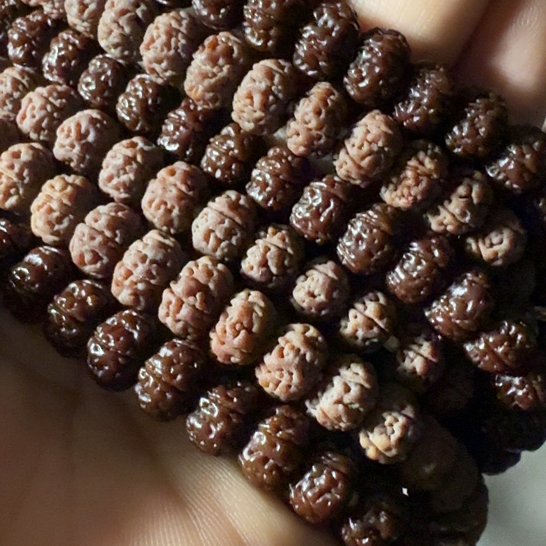 羽****吊坠金刚菩提勿里达老树王108