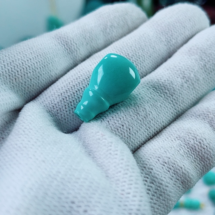 南红玛瑙未镶嵌珠宝奇石