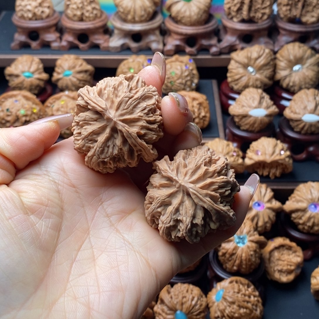 吊坠文玩核桃苹果园