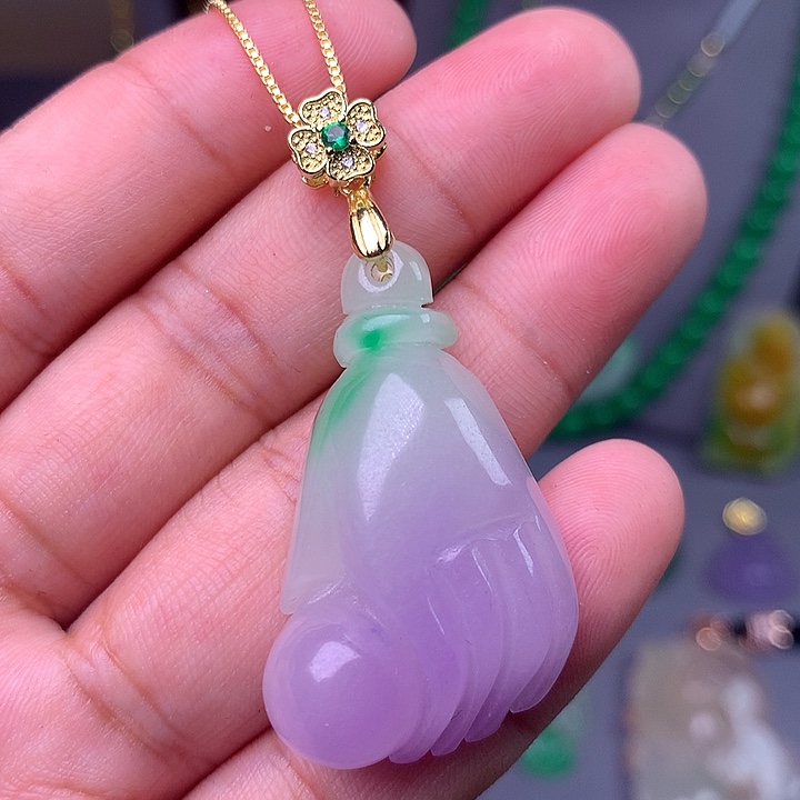 翡翠未镶嵌吊坠(赠链)