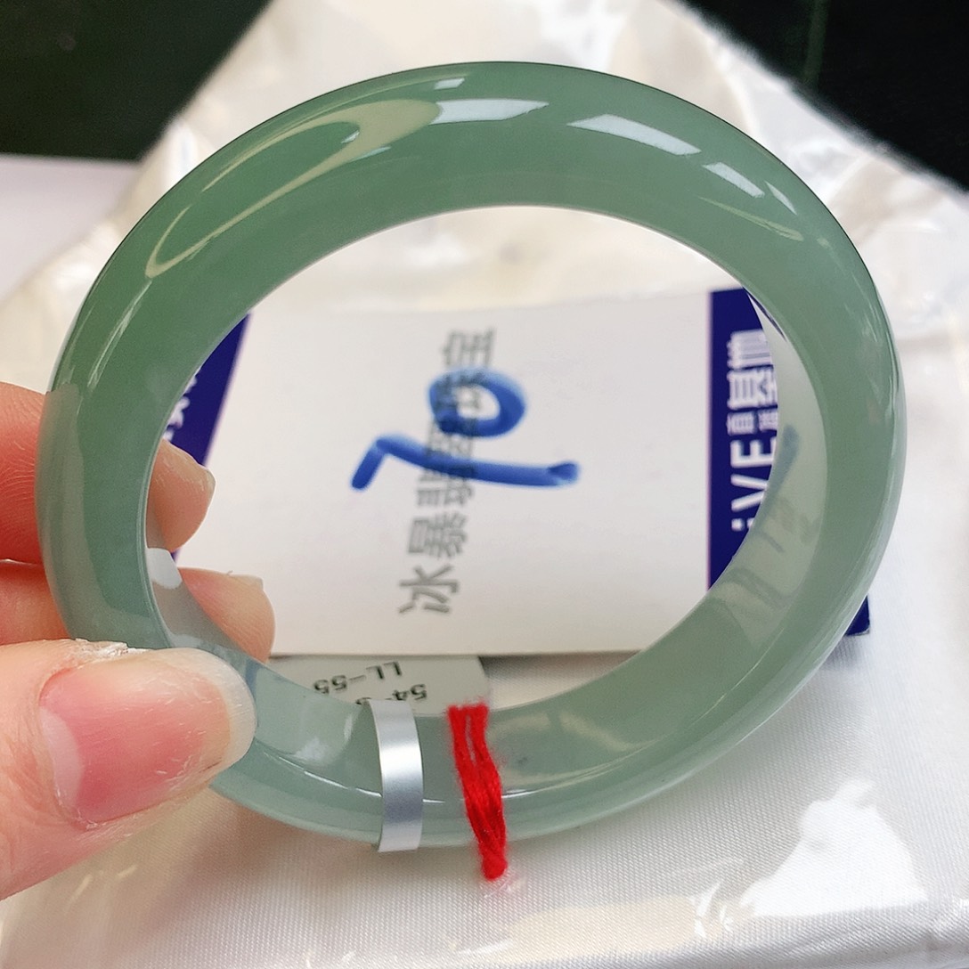 翡翠手镯未镶嵌缅甸天然a货翡翠