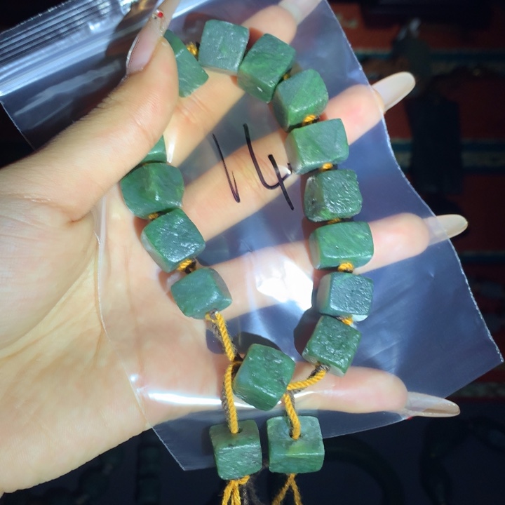 和田玉（糖玉）颈饰未镶嵌大*