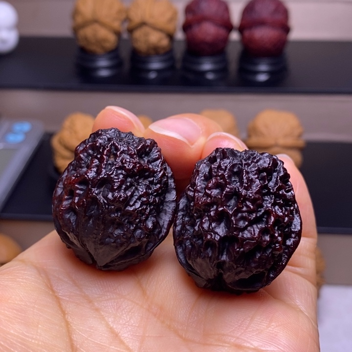 文玩核桃把件麒麟地闷17