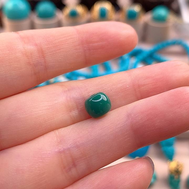 绿松石配饰未镶嵌