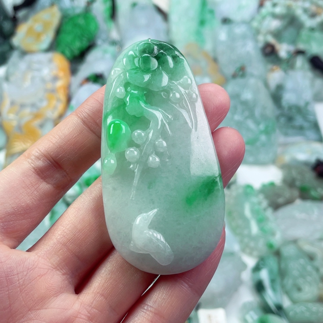 翡翠未镶嵌吊坠(不含链)