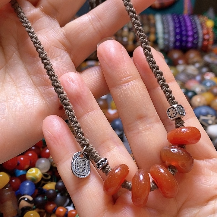 玛瑙/玉髓颈饰未镶嵌