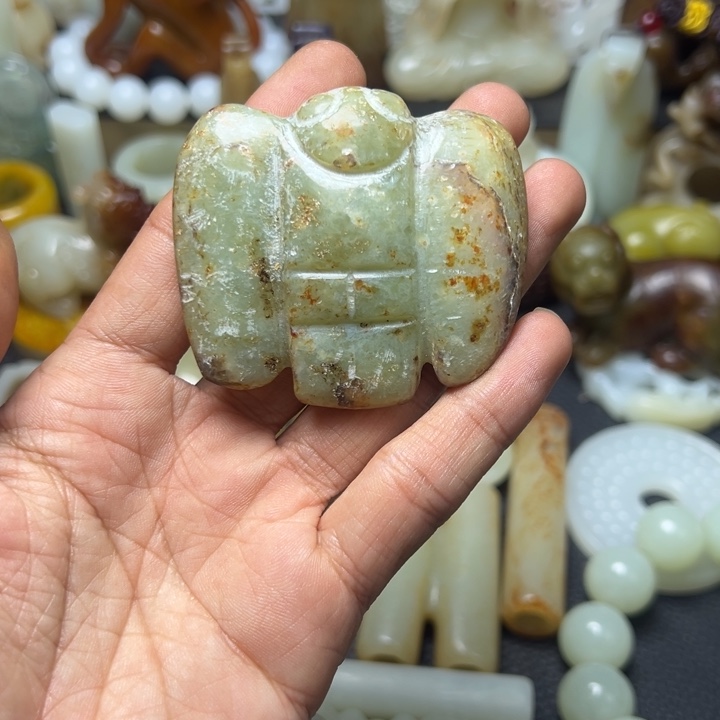 和田玉（糖玉）未镶嵌颈饰