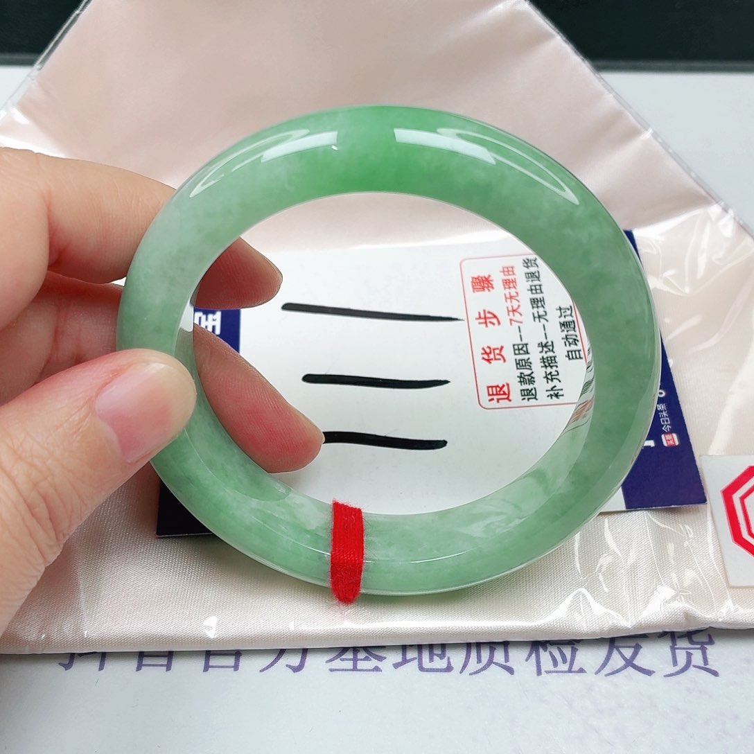 未镶嵌手镯翡翠55