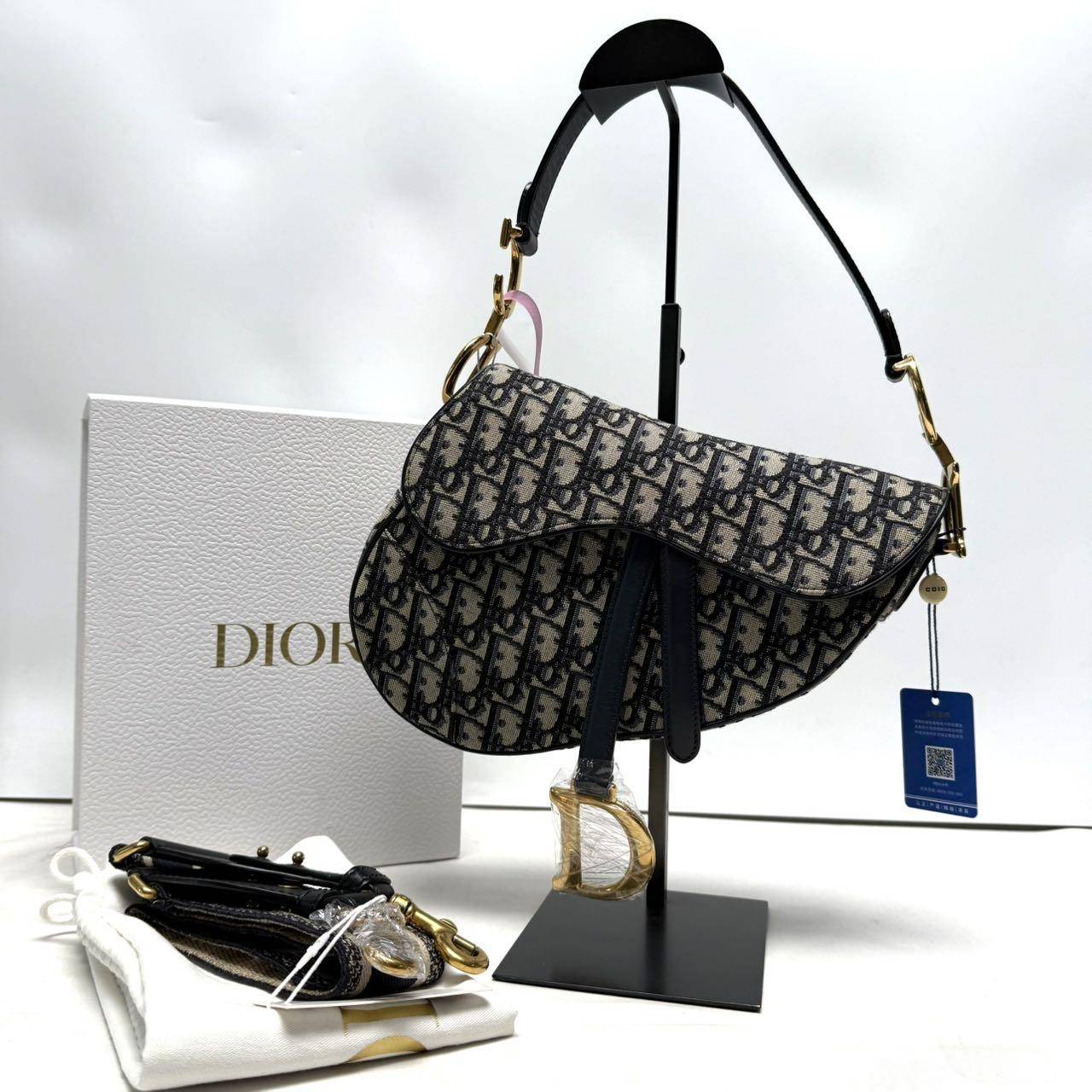 胖虎安安/迪奥/95新/公价0/箱包/两用包/31B2505210204