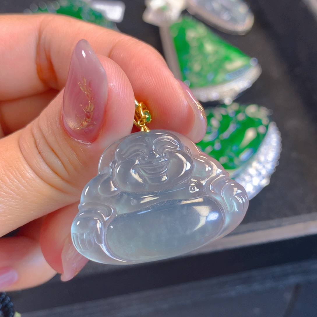 翡翠颈饰18K金镶嵌翡翠