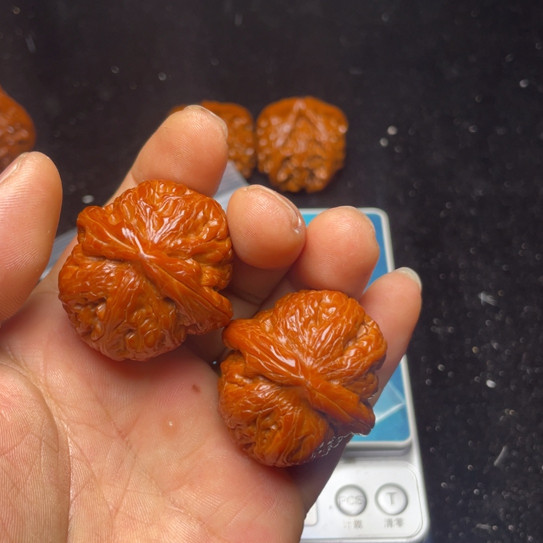 墨***吟吊坠文玩核桃大李子1310