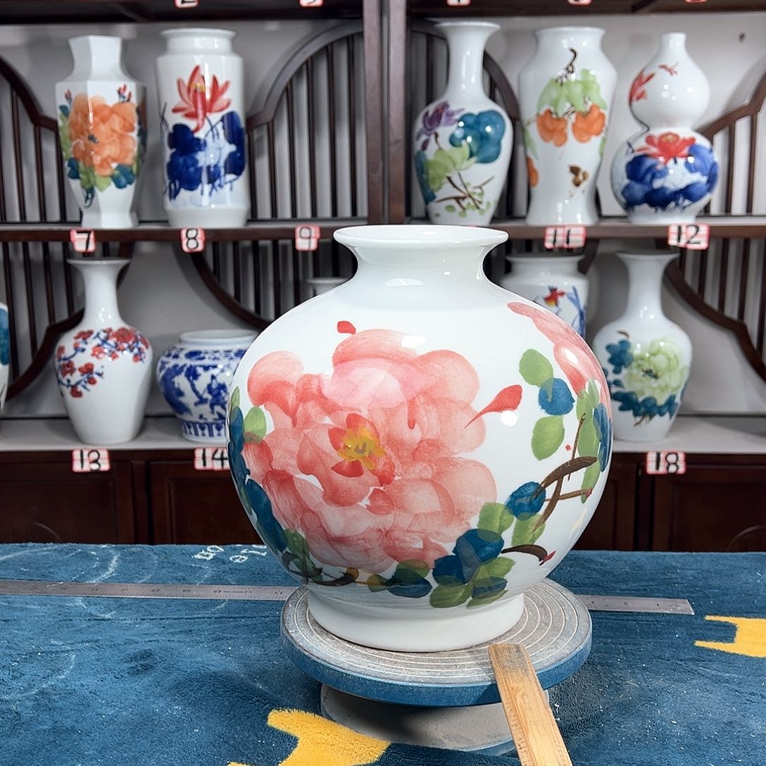 摆件景德镇陶瓷石红牡花