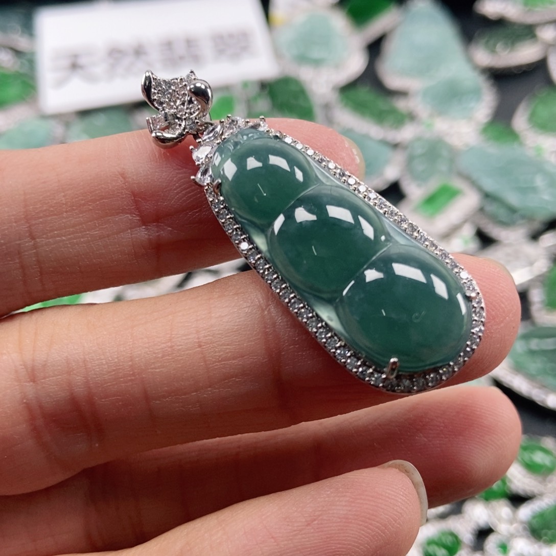 翡翠未镶嵌吊坠(不含链)