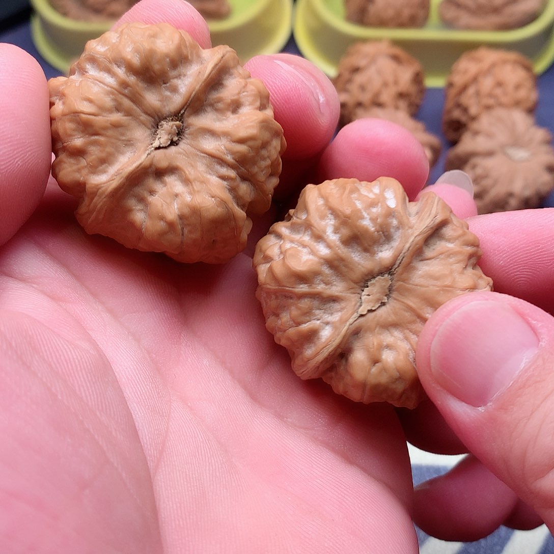 文玩核桃把件蛤蟆头38