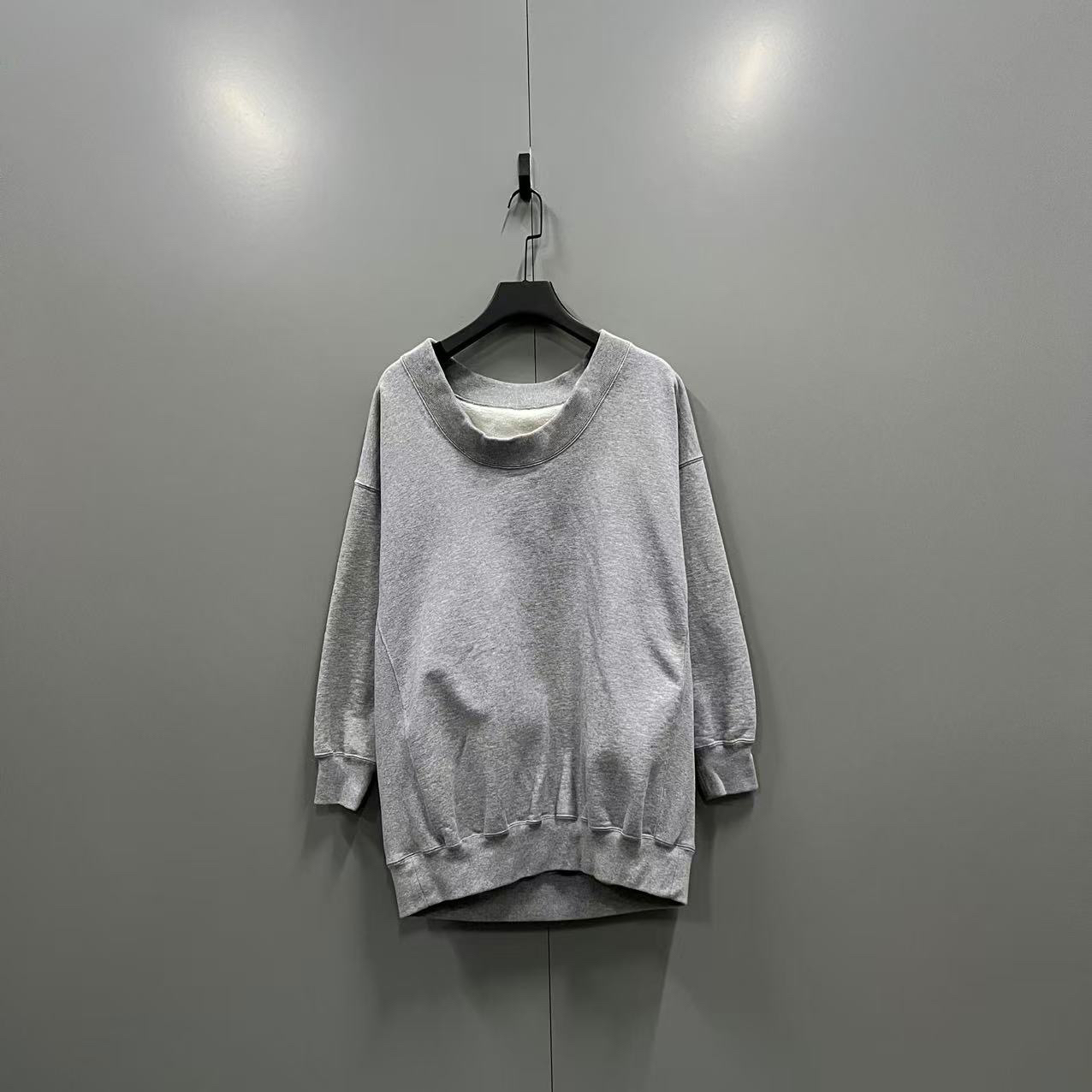 Balenciaga 巴黎世家 灰色刺绣双B卫衣 S码/95新/8000/fg200018