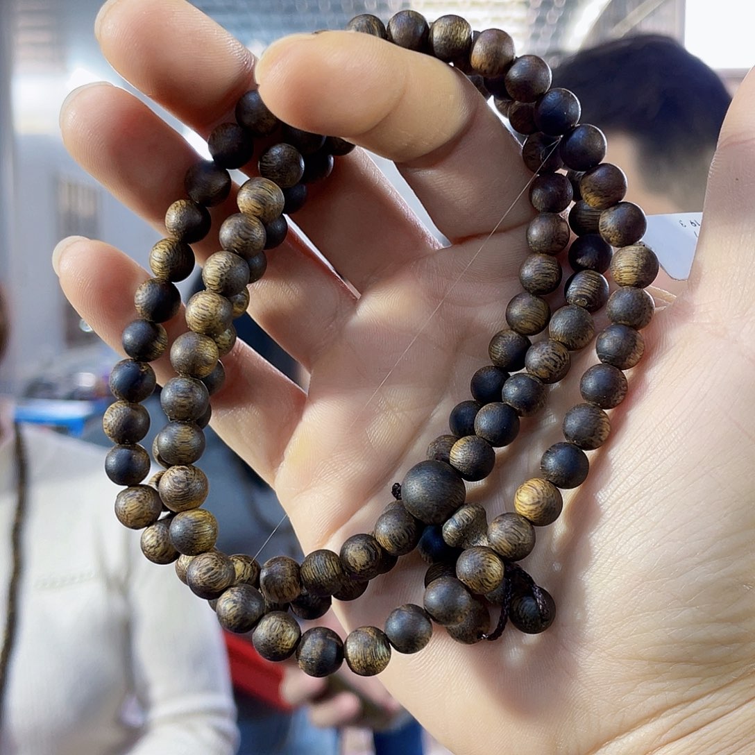 沉香手串A**Y棋楠圆珠长串0.7/19克多样性发一